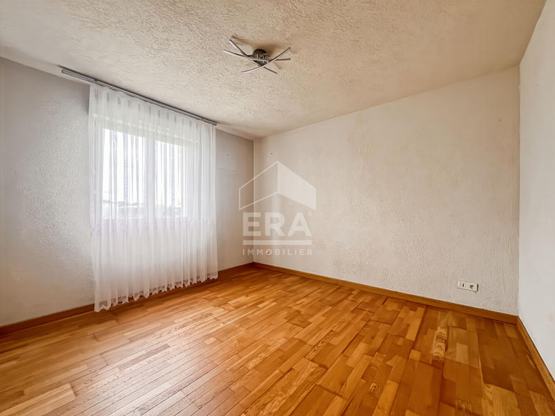 Maison - 123 m² - 7 pièces