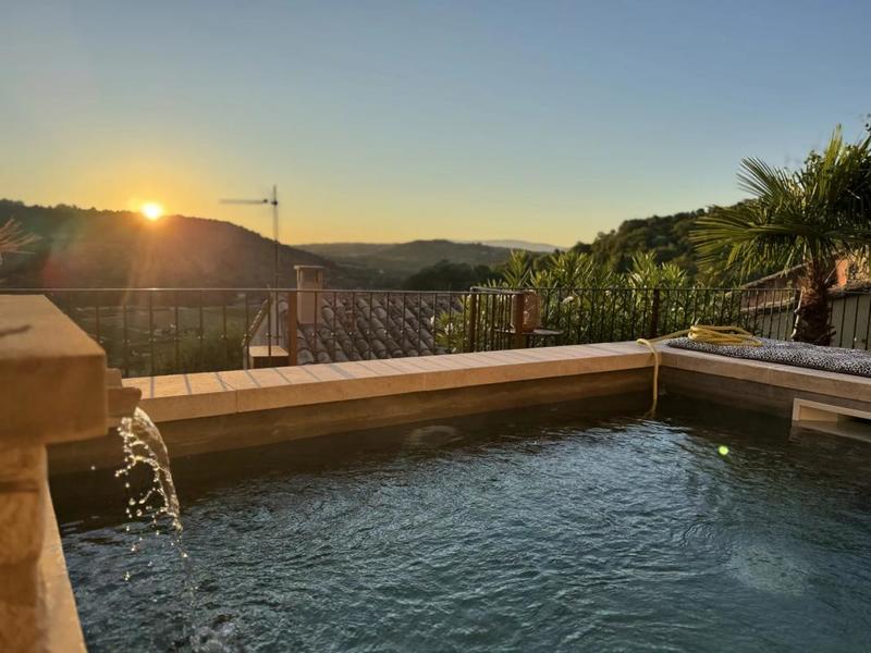 Maison de village - 95 m² - 3 pièces