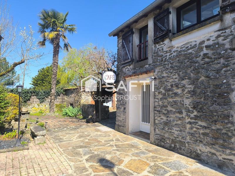 Maison - 384 m² - 6 pièces