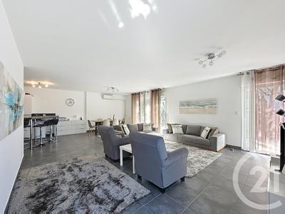 Appartement - 98 m² - 4 pièces