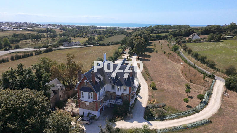 Maison - 700 m² - 15 pièces