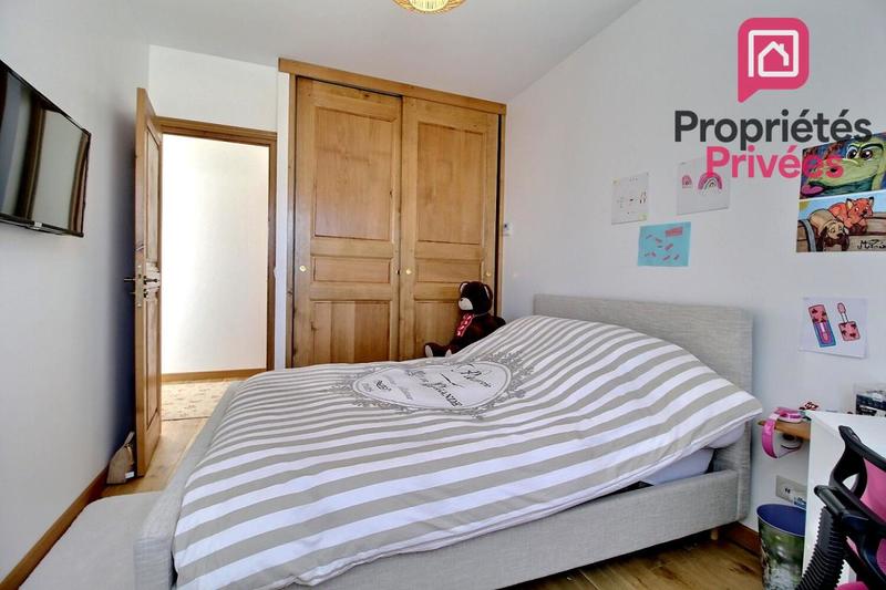 Propriété - 195 m² - 7 pièces