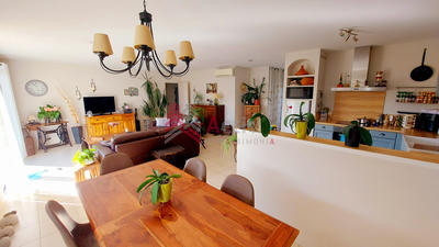 Maison - 102 m² - 4 pièces