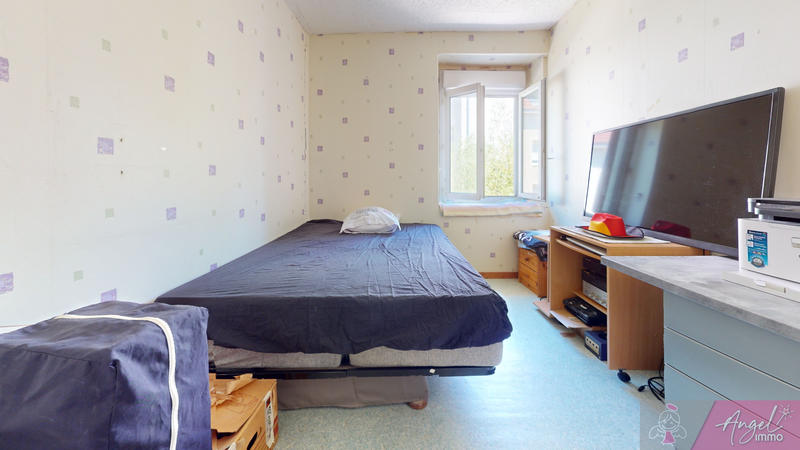 Maison - 168 m² - 8 pièces