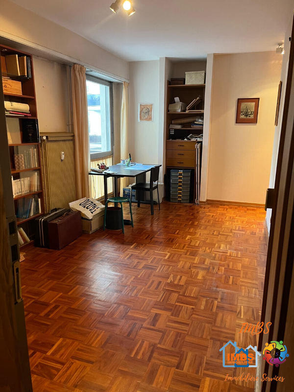 Appartement - 142 m² - 6 pièces