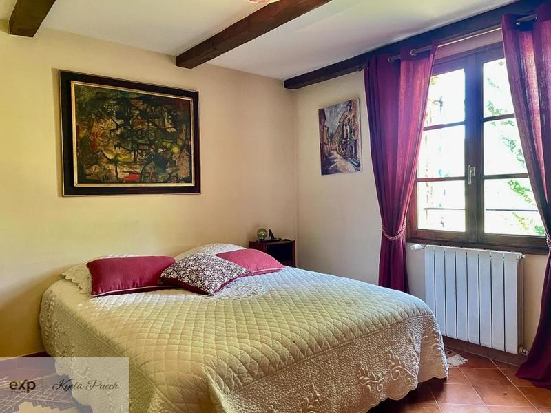 Propriété - 259 m² - 7 pièces