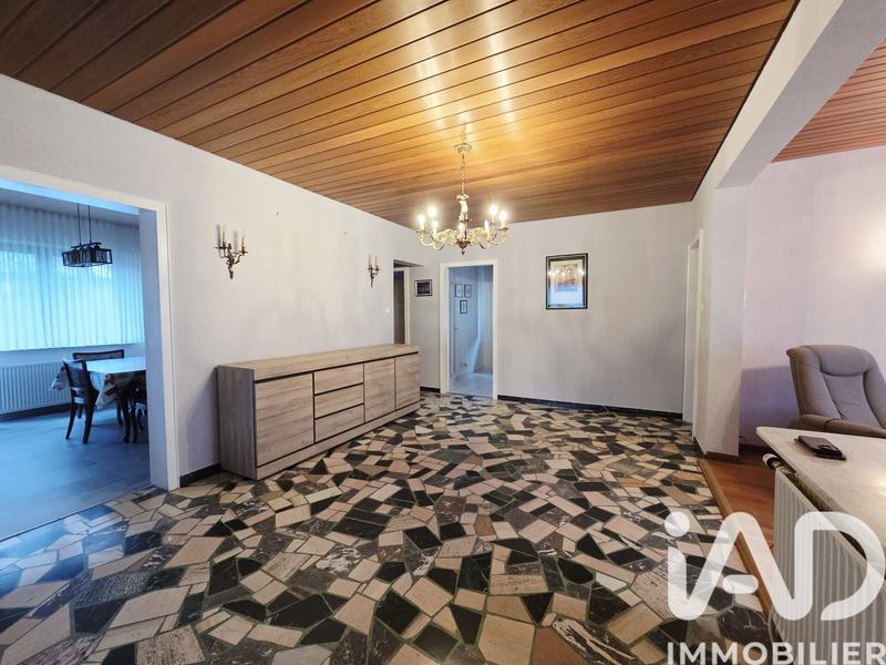 Maison - 183 m² - 10 pièces