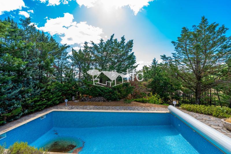 Maison - 154 m² - 7 pièces