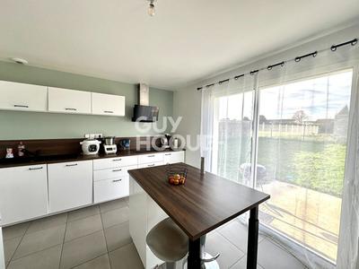 Maison - 93 m² - 4 pièces