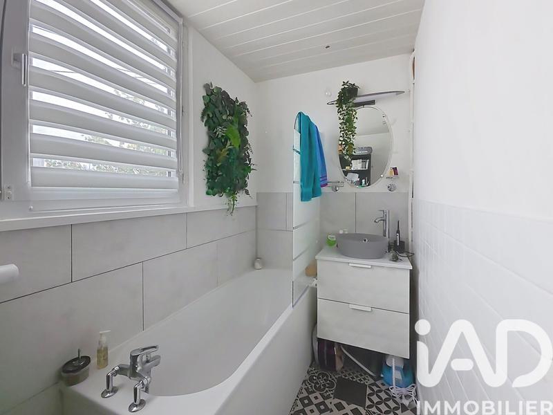 Maison - 97 m² - 6 pièces