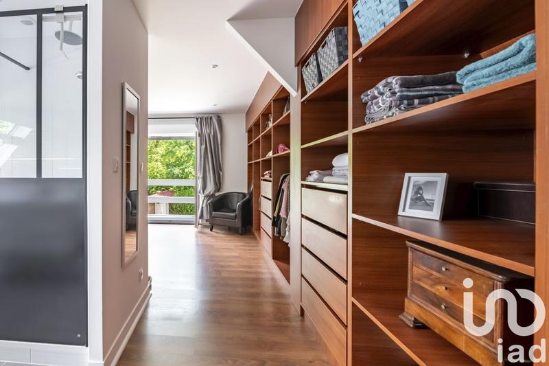 Maison - 270 m² - 7 pièces