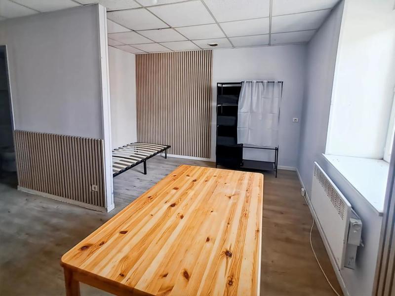 Studio - 304 m² - 8 pièces