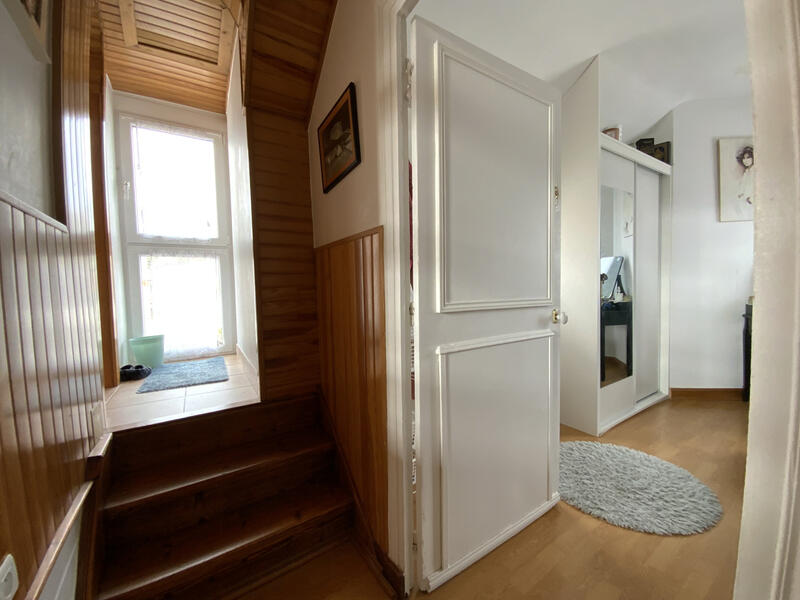 Maison - 102 m² - 4 pièces