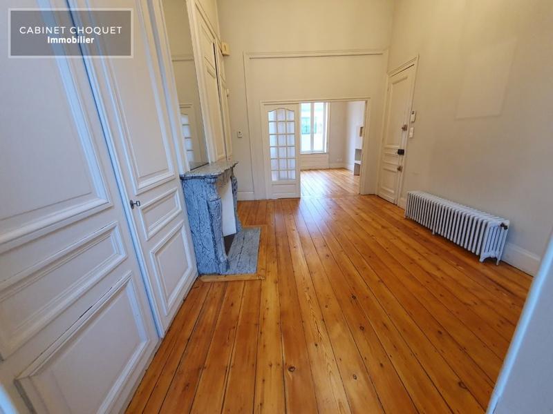 Immeuble - 185 m² - 9 pièces