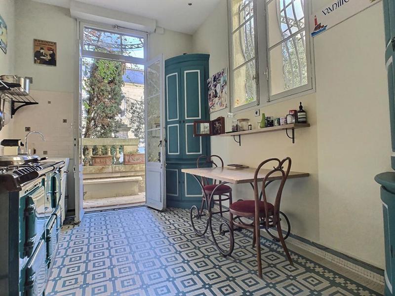 Demeure - 310 m² - 8 pièces