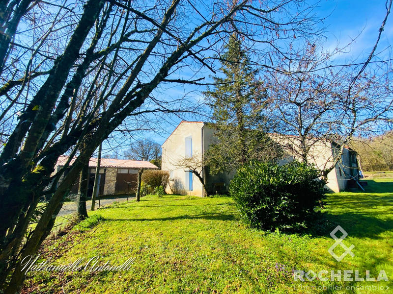 Maison ancienne - 104 m² - 4 pièces