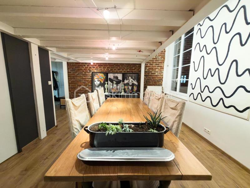 Loft - 80 m² - 3 pièces