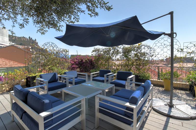 Maison - 211 m² - 8 pièces