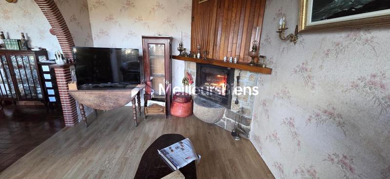 Maison - 145 m² - 9 pièces