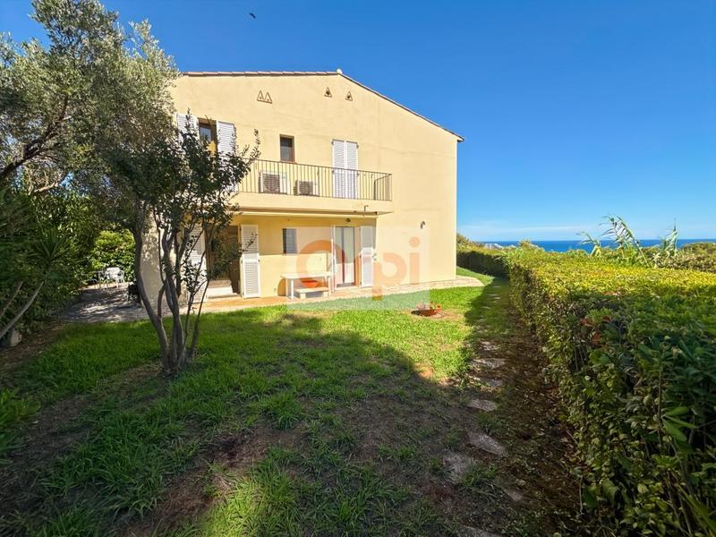 Appartement - 102 m² - 4 pièces