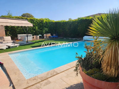 Villa - 145 m² - 5 pièces