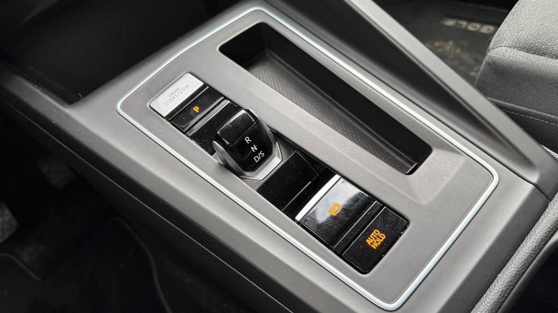 Volkswagen Golf 2.0 Tdi 150 Scr Life Dsg Bva / Pack Hiver