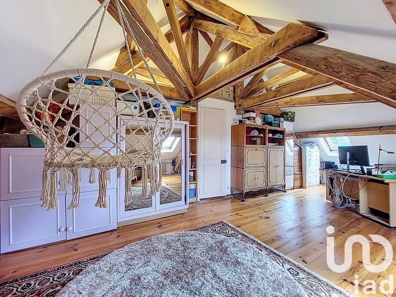 Maison - 233 m² - 8 pièces