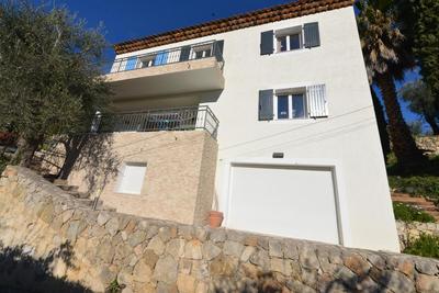 Maison - 183 m² - 5 pièces