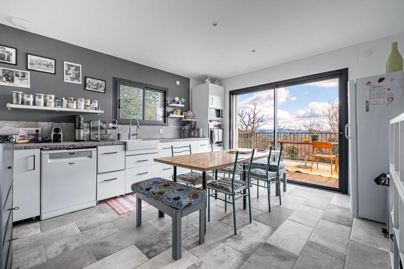 Maison - 125 m² - 5 pièces