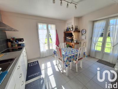 Maison - 440 m² - 15 pièces