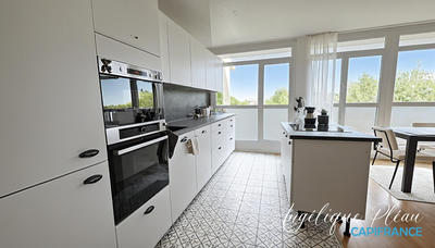 Appartement - 80 m² - 4 pièces