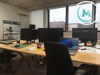 Bureau - 252 m² - 9 pièces