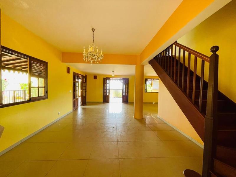 Villa - 183 m² - 5 pièces