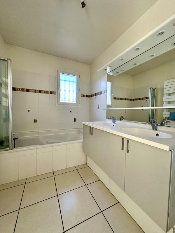 Villa - 127 m² - 4 pièces