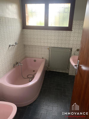 Maison - 230 m² - 7 pièces