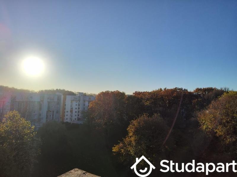 Chambre - 13 m² - 1 pièce