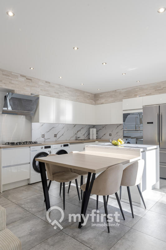 Maison - 147 m² - 6 pièces