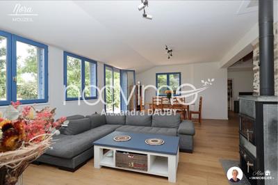 Maison - 137 m² - 5 pièces