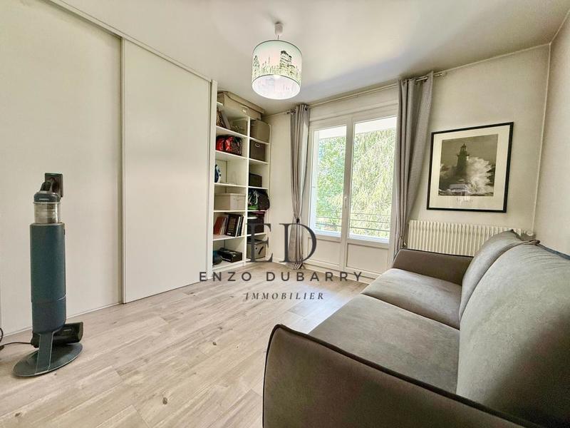 Appartement - 96 m² - 4 pièces