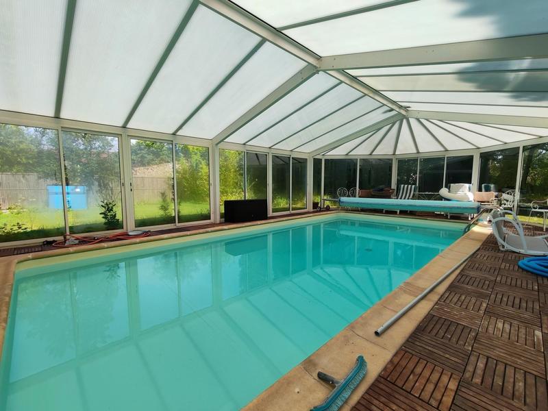 Maison - 200 m² - 6 pièces