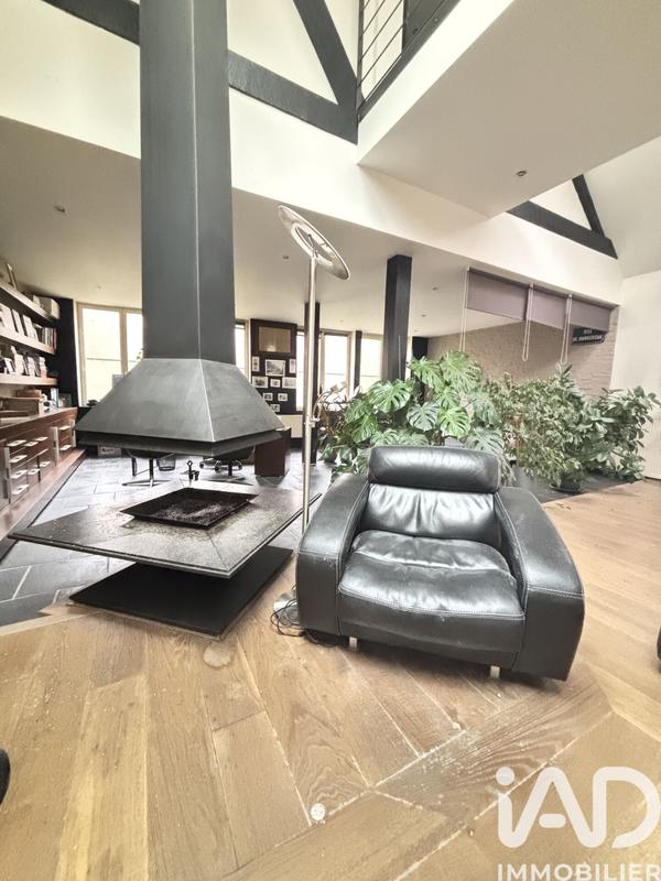 Loft - 330 m² - 7 pièces