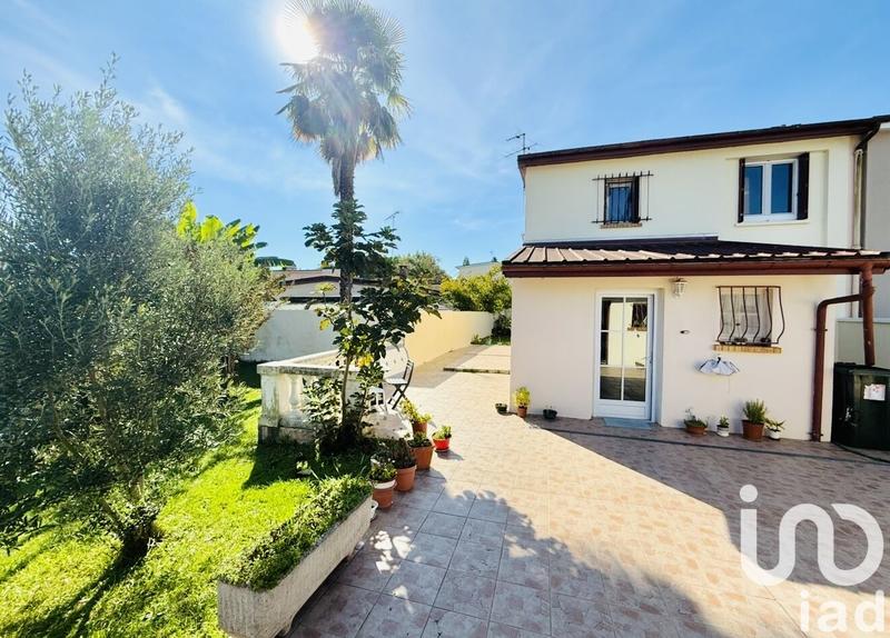 Maison - 90 m² - 5 pièces