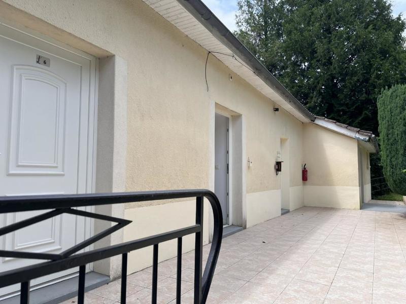 Maison - 600 m² - 19 pièces