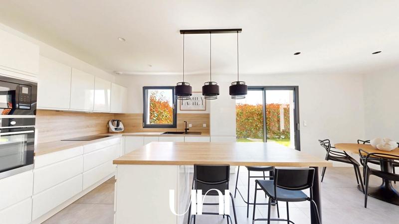 Maison - 128 m² - 5 pièces