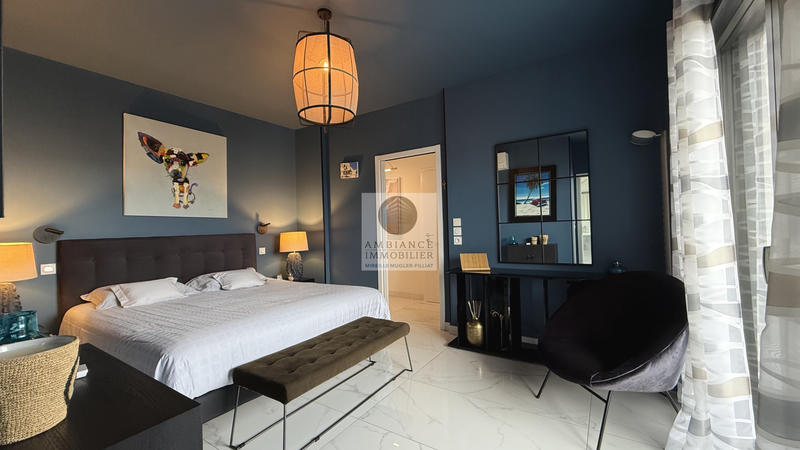 Appartement - 150 m² - 5 pièces