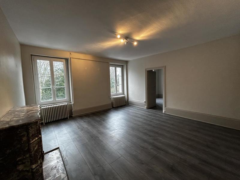 Appartement - 81 m² - 2 pièces