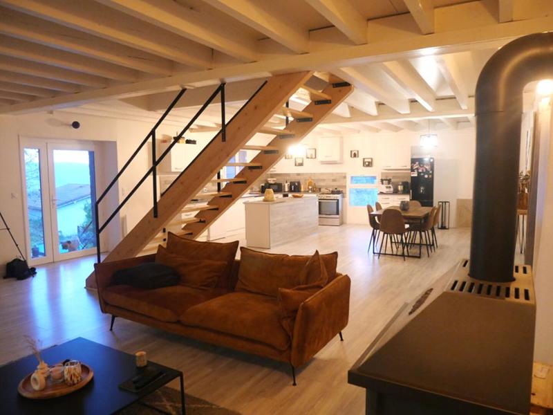 Maison - 245 m² - 5 pièces