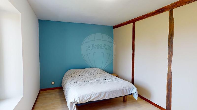 Corps de ferme - 250 m² - 6 pièces