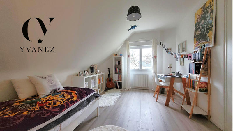 Maison - 143 m² - 7 pièces