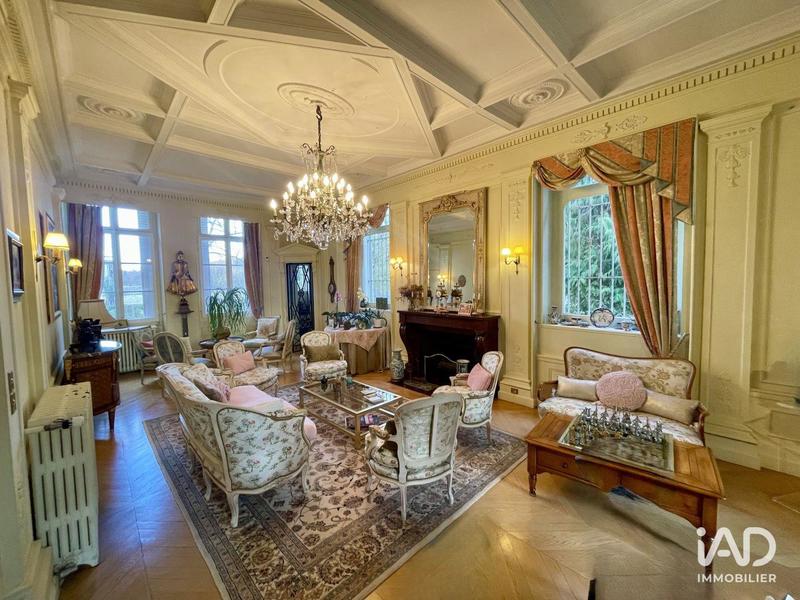 Château - 350 m² - 10 pièces